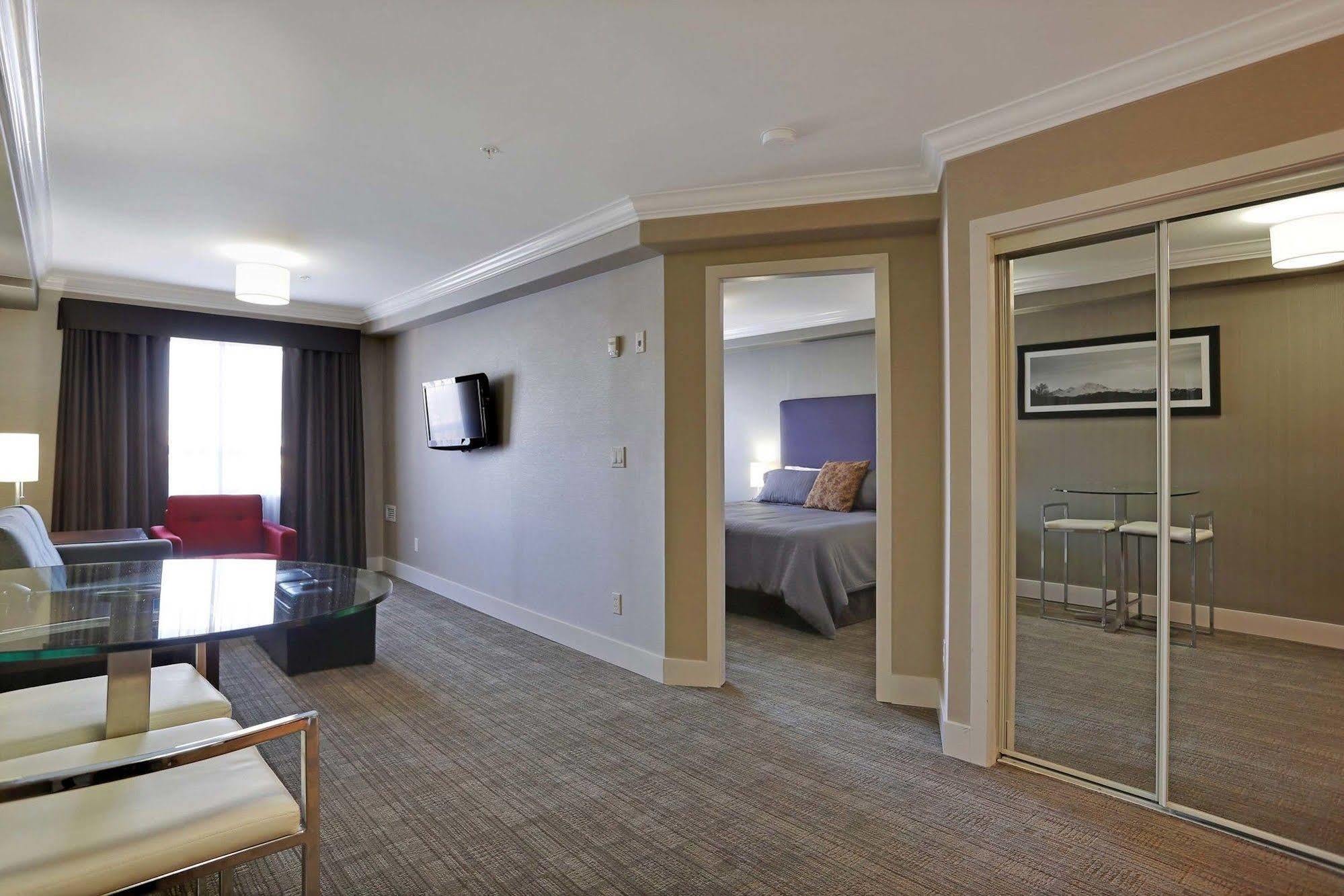 Sandman Hotel And Suites Abbotsford Dış mekan fotoğraf