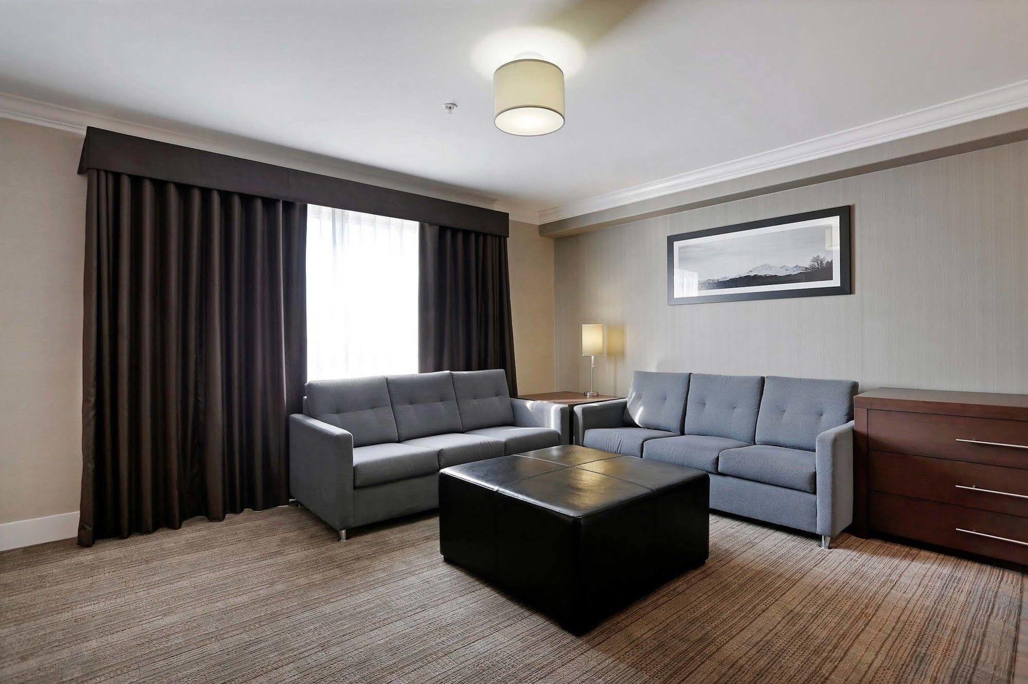 Sandman Hotel And Suites Abbotsford Dış mekan fotoğraf