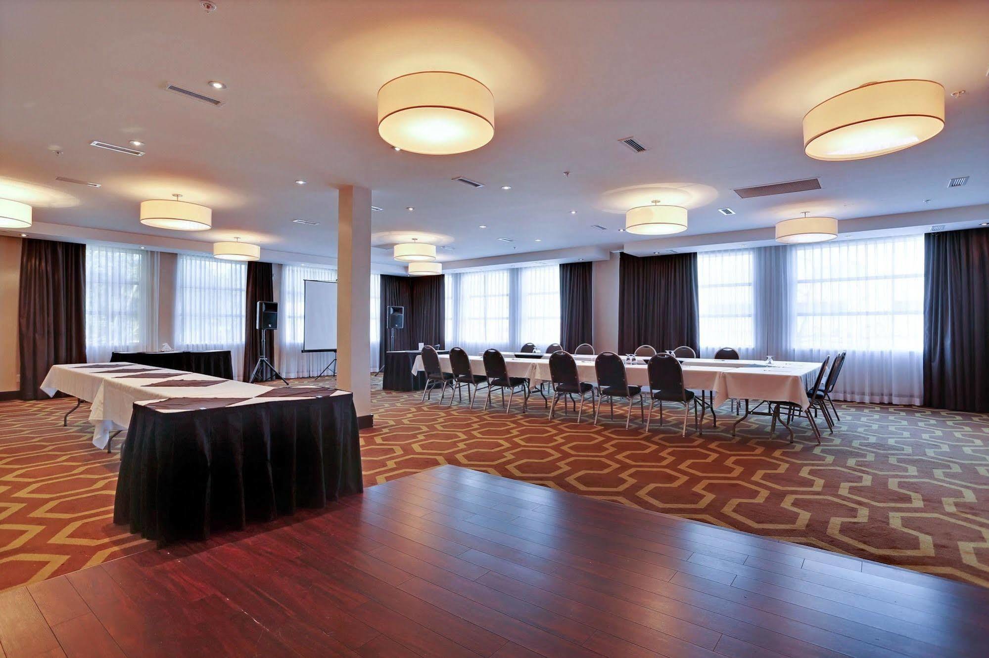 Sandman Hotel And Suites Abbotsford Dış mekan fotoğraf